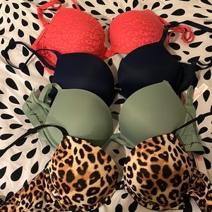 Victoria secret wear everywhere super push up bras. 4 fairly new push up bras.